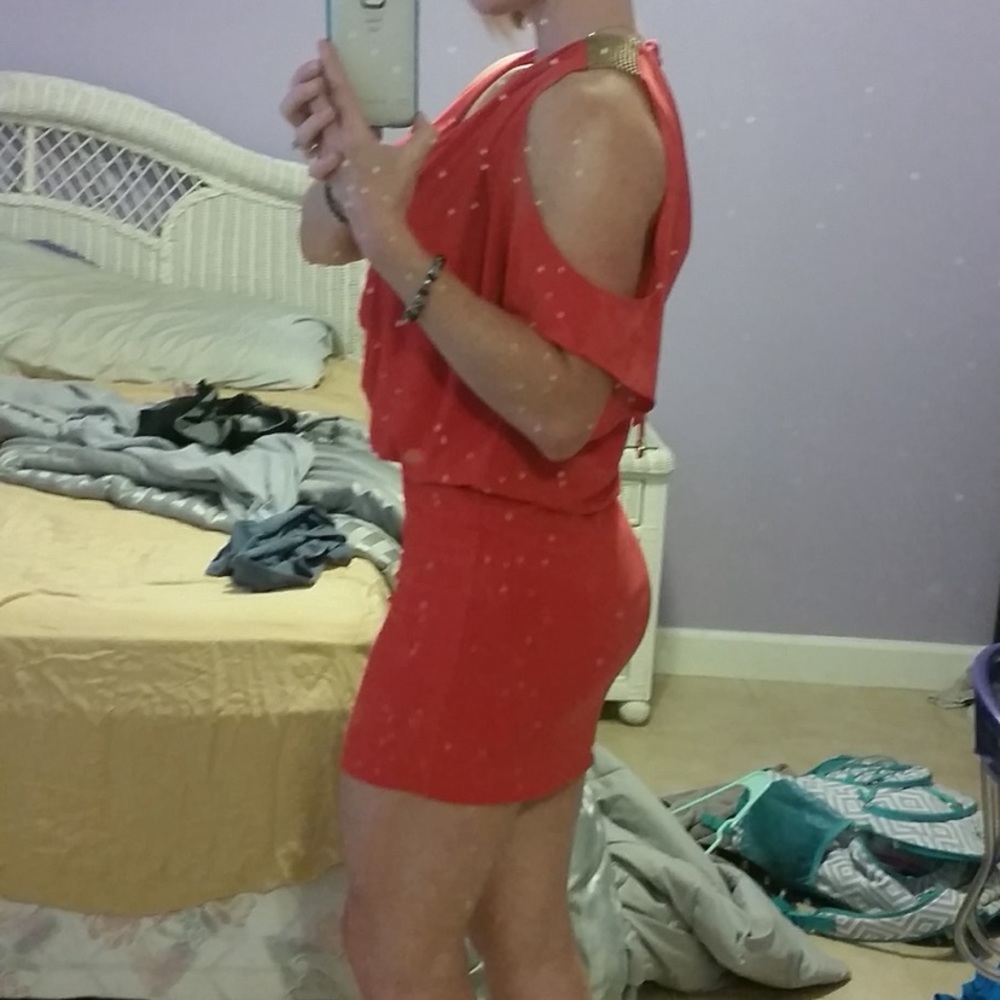 Cache dress - Picture 2 of 6